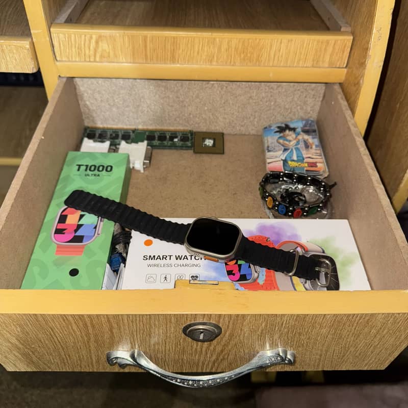 Computer/Study Table with Shelves & Lockable Storagew 5