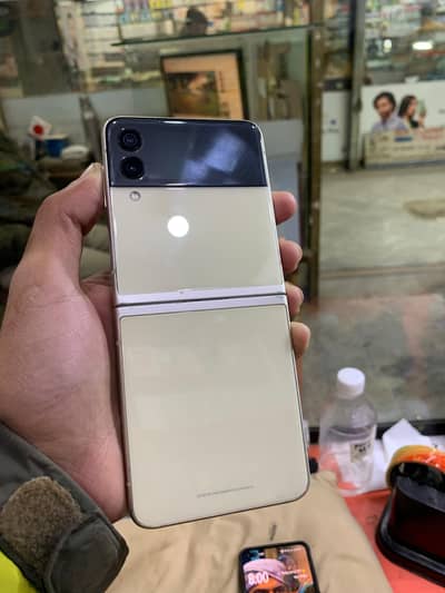 Samsung z flip 3Can be used as parts