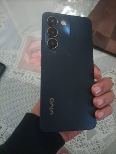 Vivo Y100 with original box