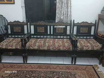 6 Seater Solid Wood Sofa Set with Cushions – Good Condition