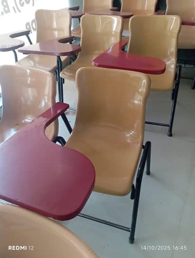 Chair For students up for sale