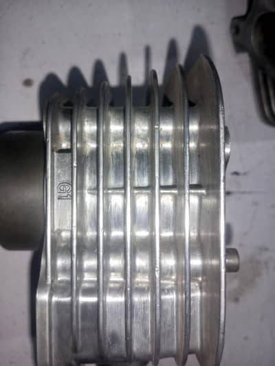 head cylinder old model for sale