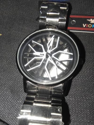 Spinner Watch in white colour