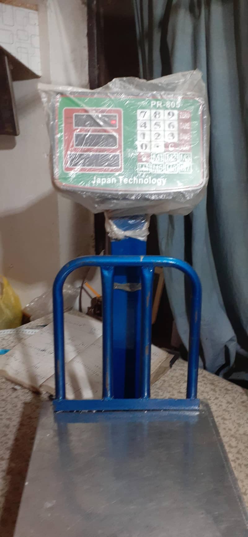 Scale for weight (computerized kanda) 1