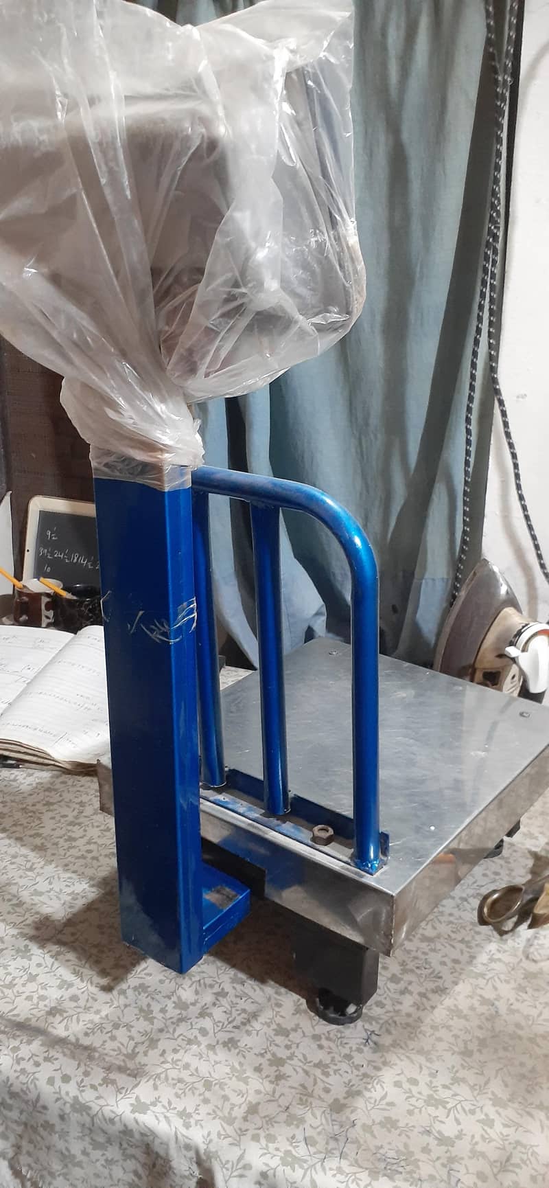 Scale for weight (computerized kanda) 2