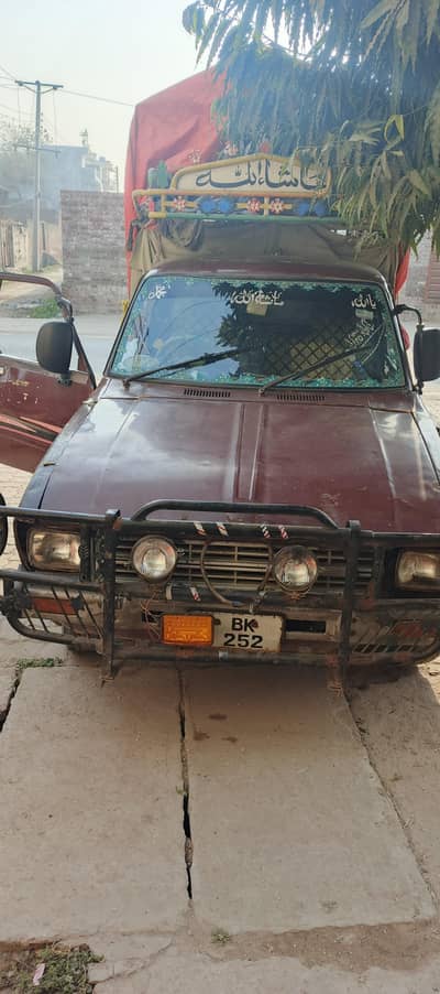82 model toyota Hilux 03006522421
