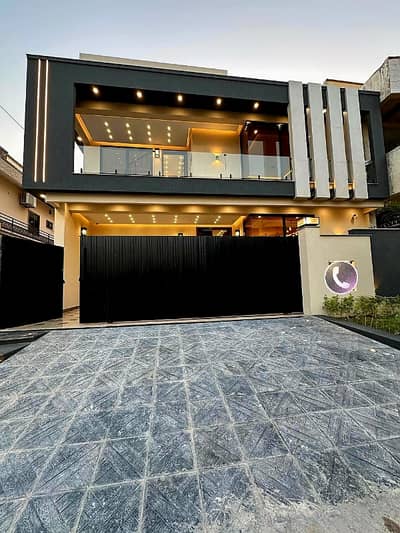 Brand New Luxurious Corner House For Sale G-13 Isb