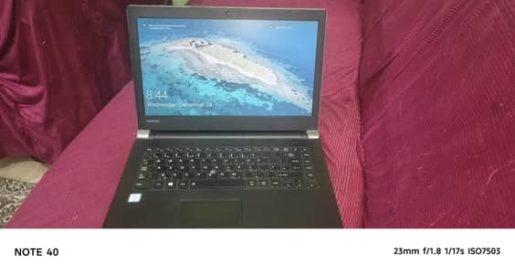  TOSHIBA Satellite Pro A40-C (Original Business Laptop