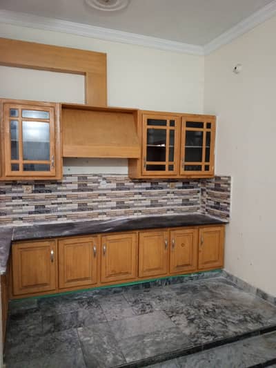 Flat available for rent in model town phs 2