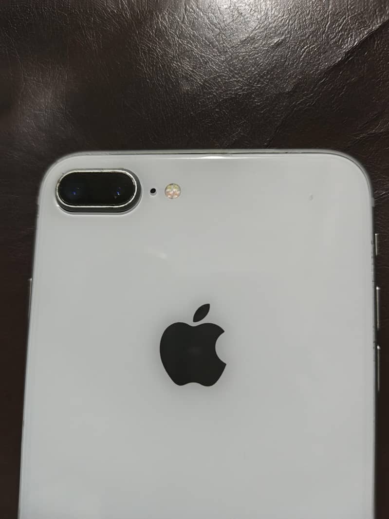 Apple iPhone 8 Plus 2