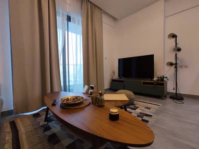 Ready-To-Move Furnished 1 Bed Apartment Prime Location
