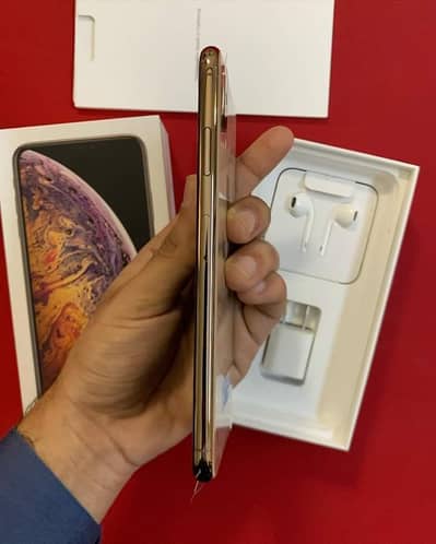 iPhone Xsmax 256GB PTA Approved 0323.3070027 Contact me