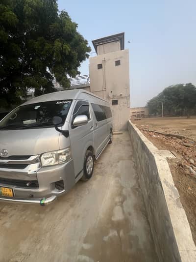 Toyota hiace grand cabin