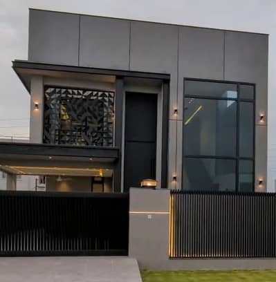 10-Marla Ultra Modern Bungalow For Sale At Top Location Very Close To Raya Fairways