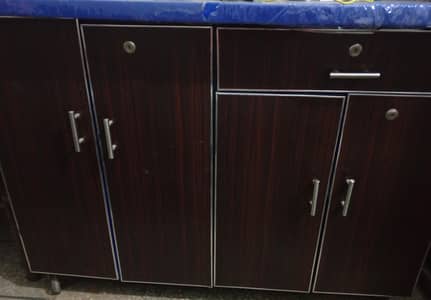 Iron Stand (Istari Stand)