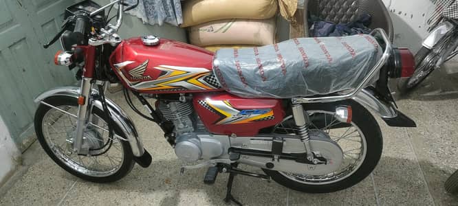 Honda 125 zro bike bilkul 10, 10 he  cal ya nbr,0,3,1,3,8,7,0,5,2,1,2