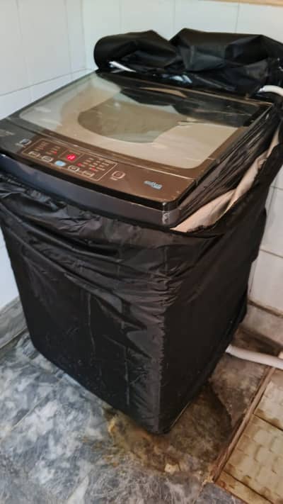 Almost Brand New Haier Washing Machine ( 15 KG ) for Sale