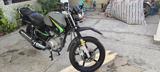 Yamaha YBR G 125 APF open voutre