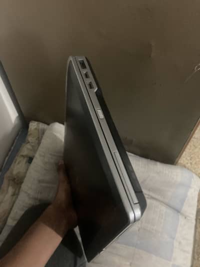 Dell Latitude E6430 — Core i5 (3rd Gen) |