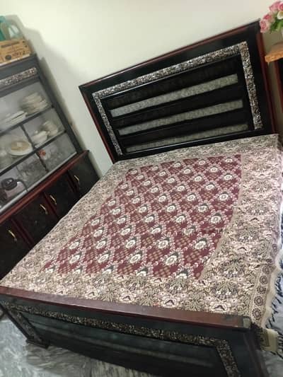 acchi halat mein furniture ha