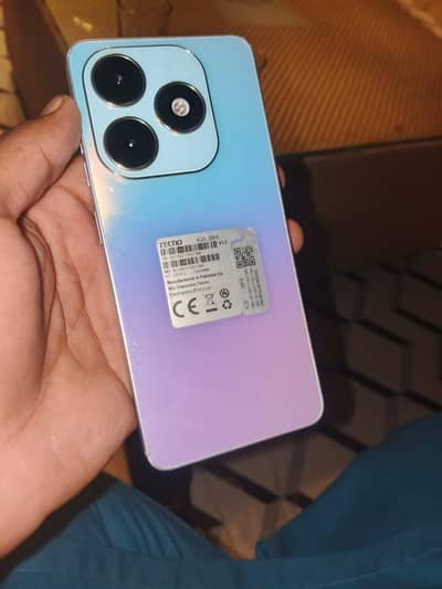 Tecno spark 20 8+8/256 box and charge original Sath ha