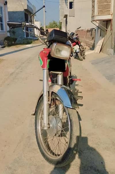 Honda CD 70– 2017 Model