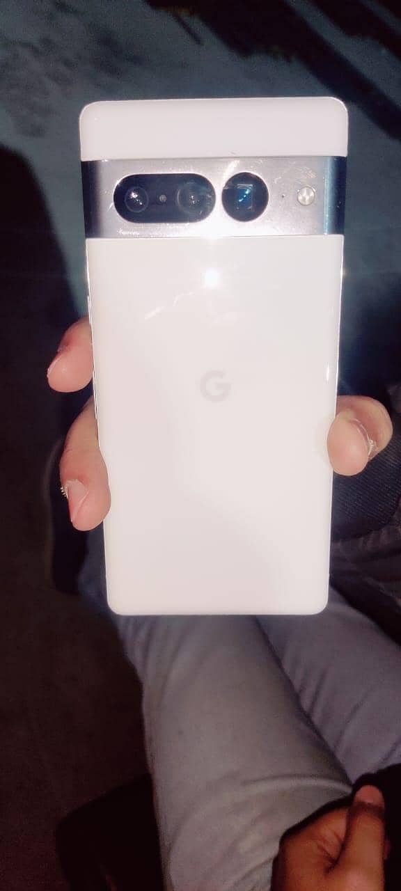 google pixel 7 pro. 0