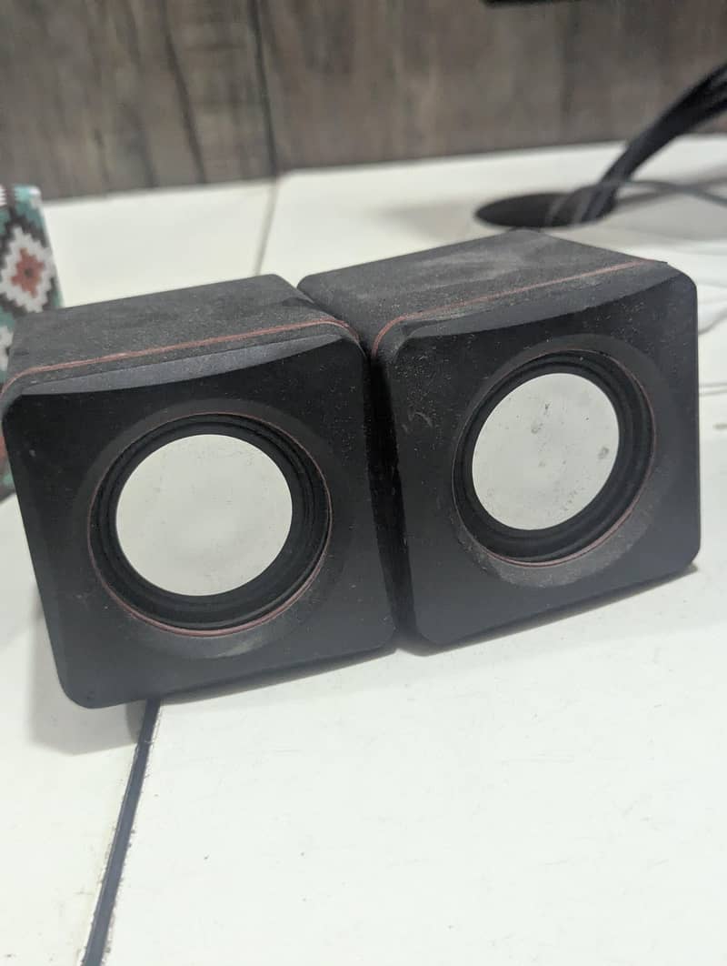 computer accessories 0