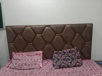 bed set with dressing table