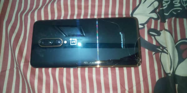 one plus 7t pro McLaren