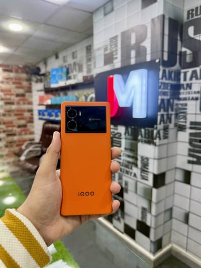 IQOO 9 Pro 12/256 GB