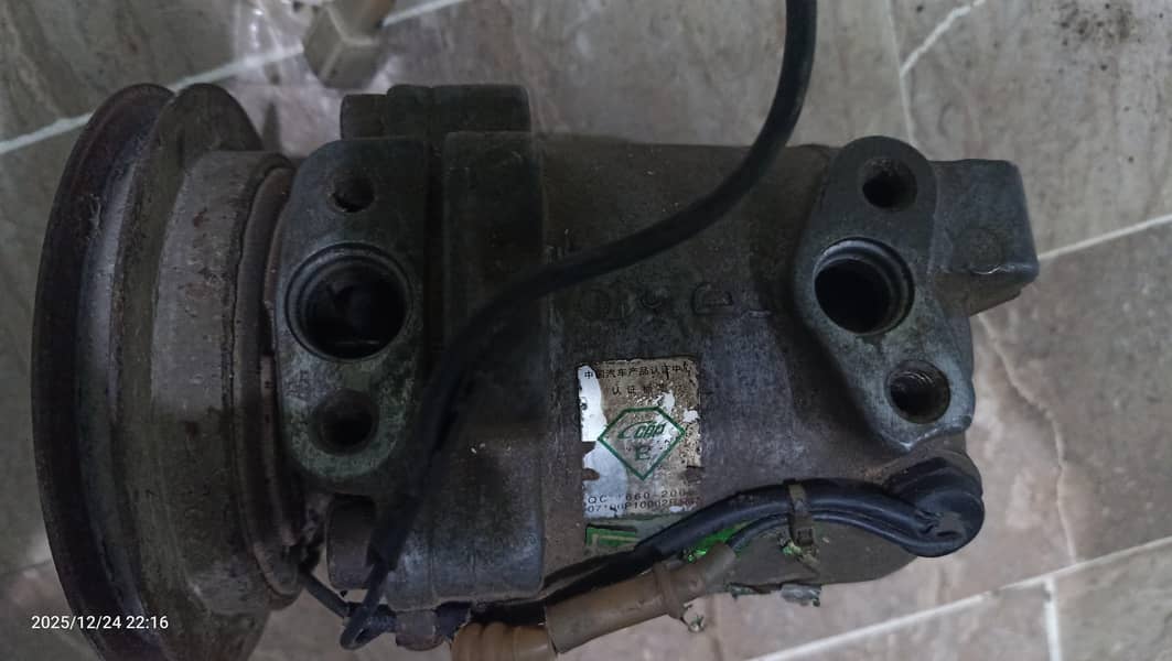 car AC compressor 3