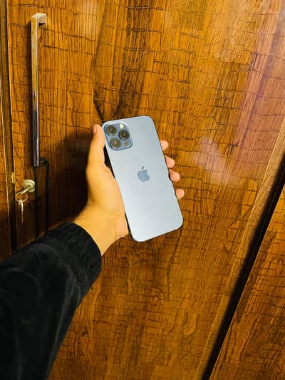 Iphone 12 pro max 128gb 4 month sim time 10.9 condition