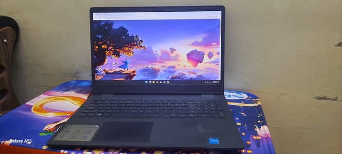 i3-11th Gen, 8GB/256 SSD,