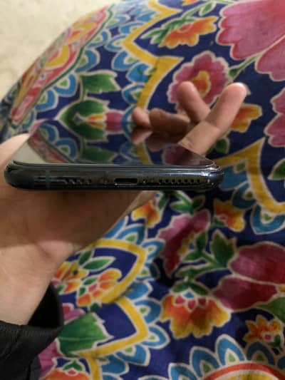 iPhone 11 pro Max pta Aproved 64 GB with box 10/9 0303.3818. 828