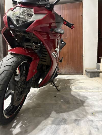 shari 400 suzuki gixer replica 400