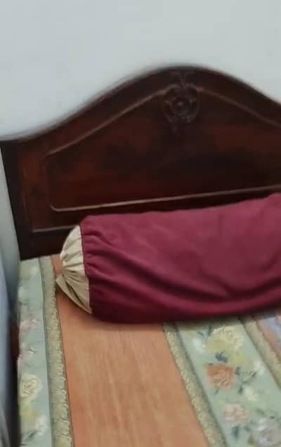 solid wood single bed set. . 03005547677