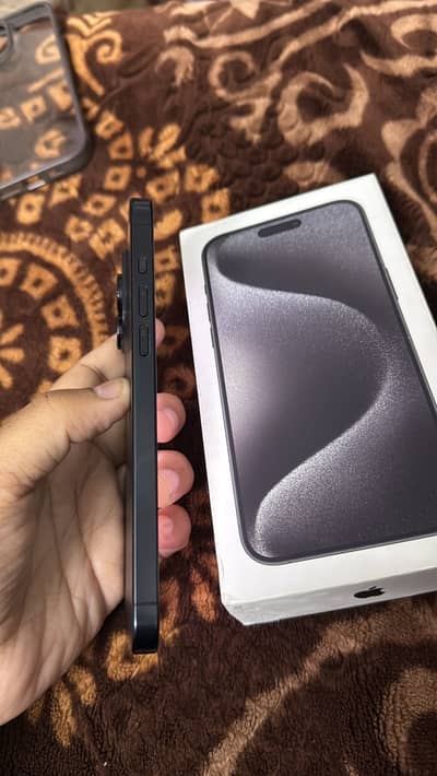 Iphone 15 pro max 256 gb factory unlock