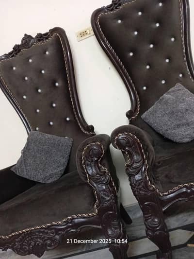 Master king chairs for bedroom