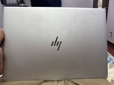 HP ELITE BOOK 1040 G4