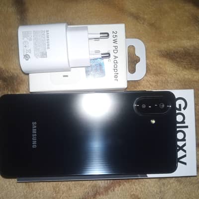 Samsung Galaxy A07 (free SAMSUNG'S ORIGINAL CHARGER)