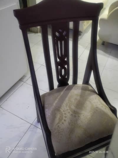 4 Seater Dining Table