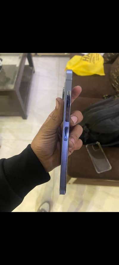 iphone 13pro Max Blue clr