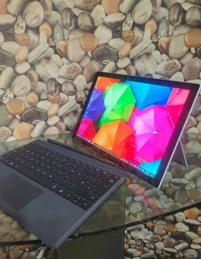 Microsoft Surface pro 5 i5 7th gen