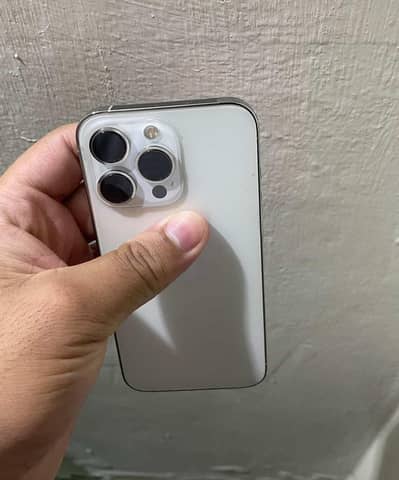 I phone 13 pro factory unlock