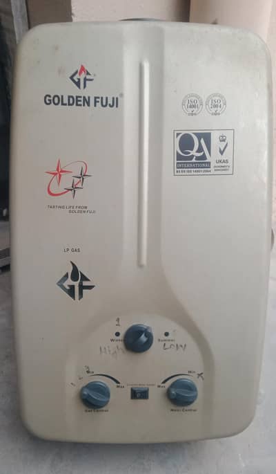 8 liter instant Geaser for sale near PAF Colony
