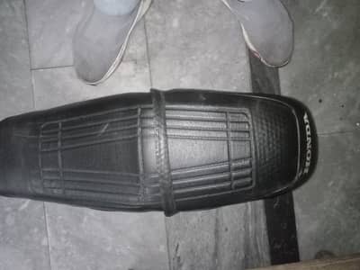 Honda cd 70 seat