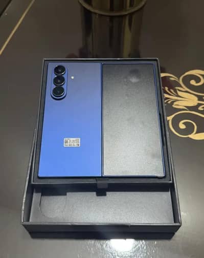 samsung z fold 7 12/256 10/10 uk dual physical 60 days sim time