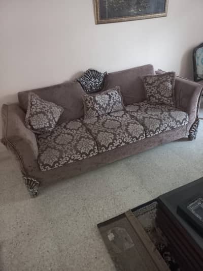 5 seater sofa set , + 2 high chairs with coffee table