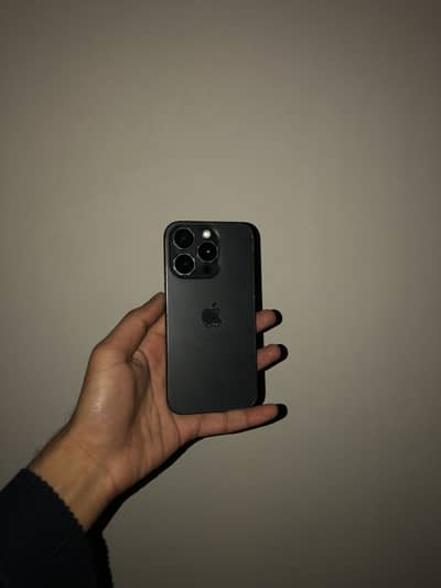 Iphone 15 pro (256)gb non pta jv